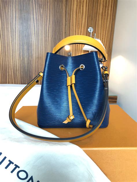 lv銀包|LV 銀包 2024｜10+ 女生最愛的 Louis Vuitton 長銀包 